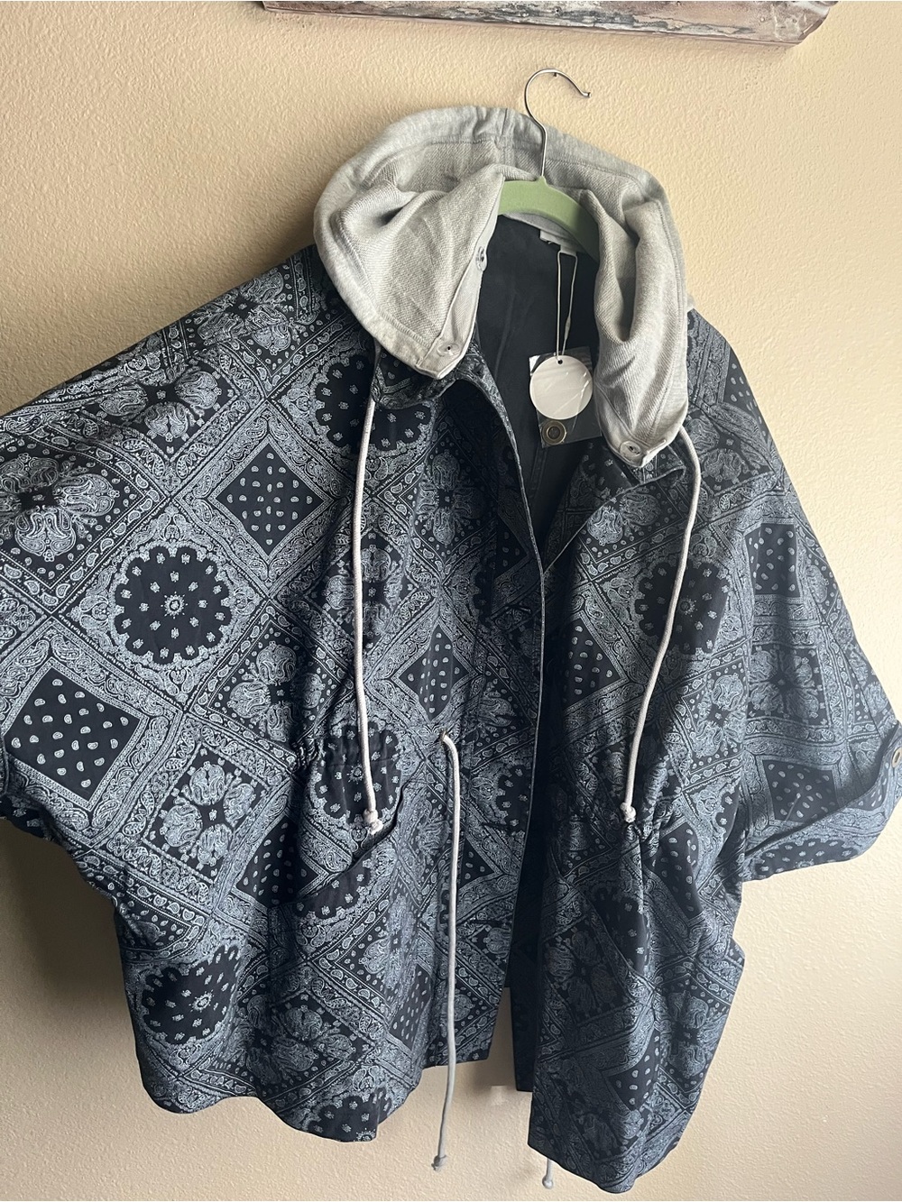 Lightweight Black & Gray Hooded Patterned Shirt Jacket